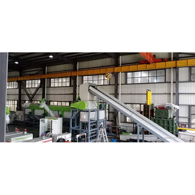 Machine automatique de recyclage de plastique de lavage de films de lavage agricole avec séchage de concassage
