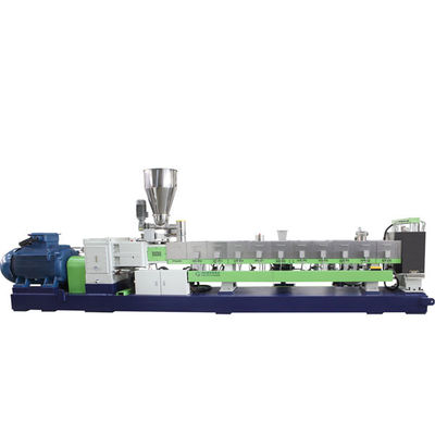 Co-extrudeuse à double vis rotative ligne de pelletizing plastique pour le composé et la modification